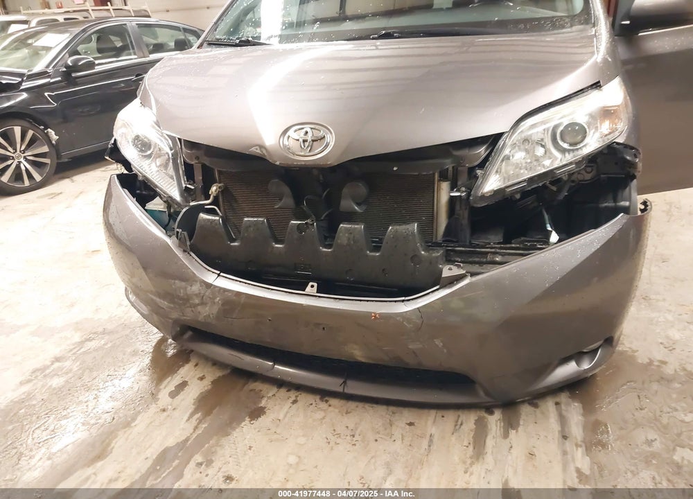 2015 TOYOTA SIENNA VIN: 5TDDK3DC4FS123467