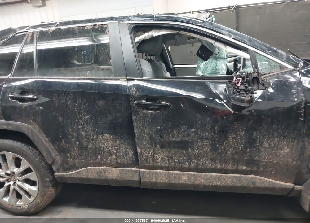 2024 TOYOTA RAV4 VIN: 2T3A1RFV3RC405031