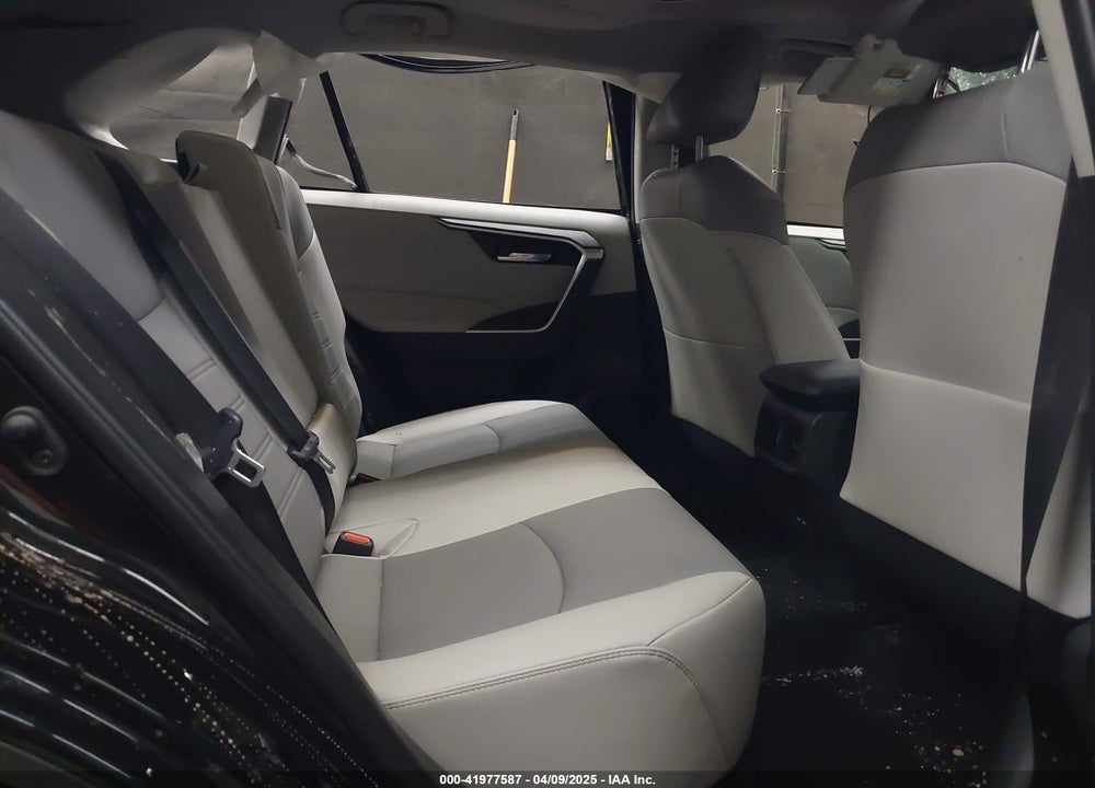 2024 TOYOTA RAV4 VIN: 2T3A1RFV3RC405031