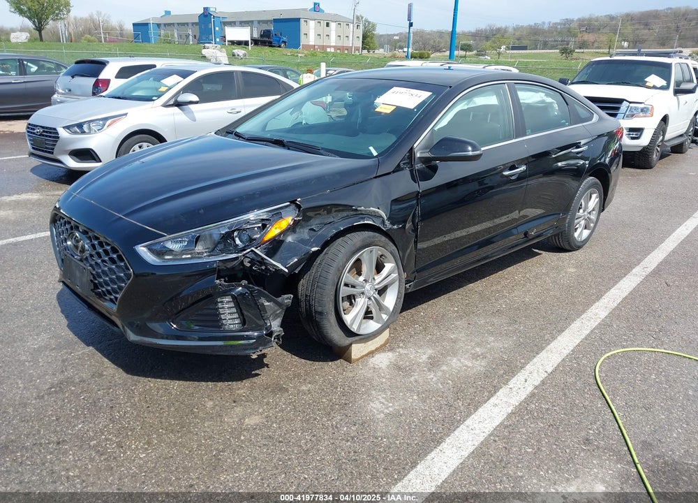 2019 HYUNDAI SONATA VIN: 5NPE34AF8KH757581