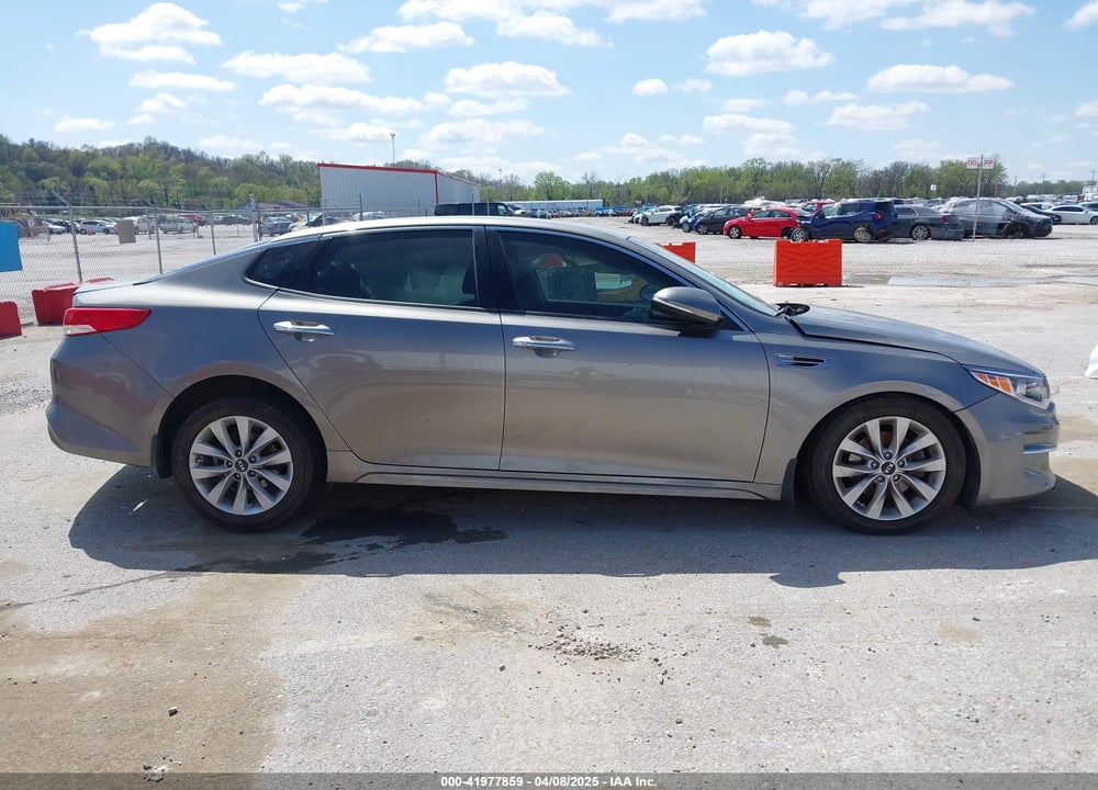 2018 KIA OPTIMA VIN: 5XXGU4L35JG206267