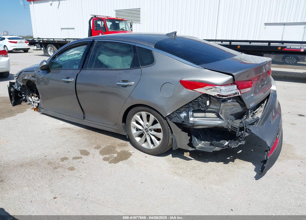 2018 KIA OPTIMA VIN: 5XXGU4L35JG206267