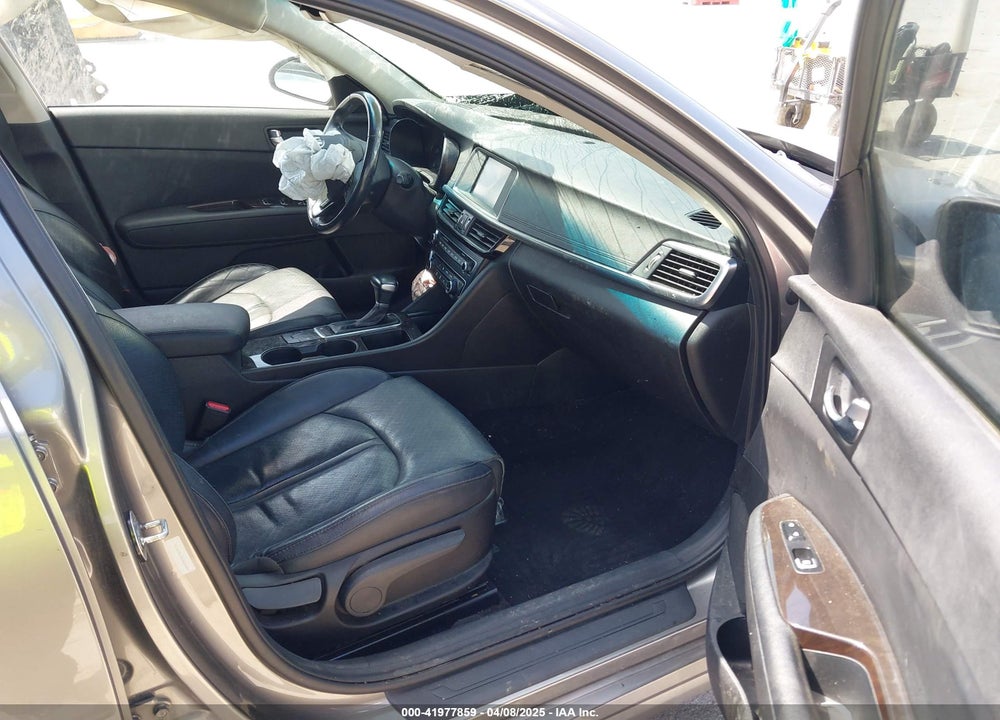 2018 KIA OPTIMA VIN: 5XXGU4L35JG206267