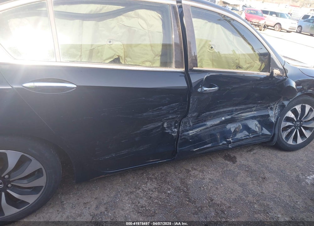 2015 HONDA ACCORD HYBRID VIN: 1HGCR6F53FA007943