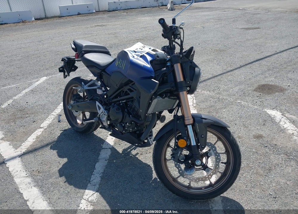 2021 HONDA CBF300 NA VIN: MLHNC555XM5100062
