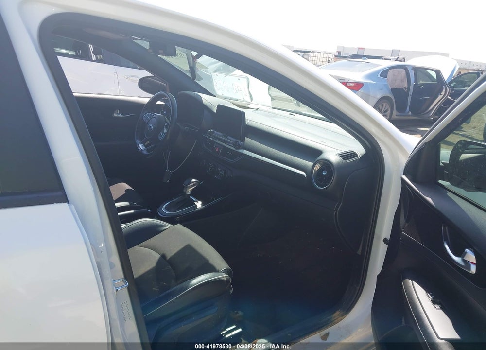 2021 KIA FORTE GT LINE VIN: 3KPF34AD2ME299627