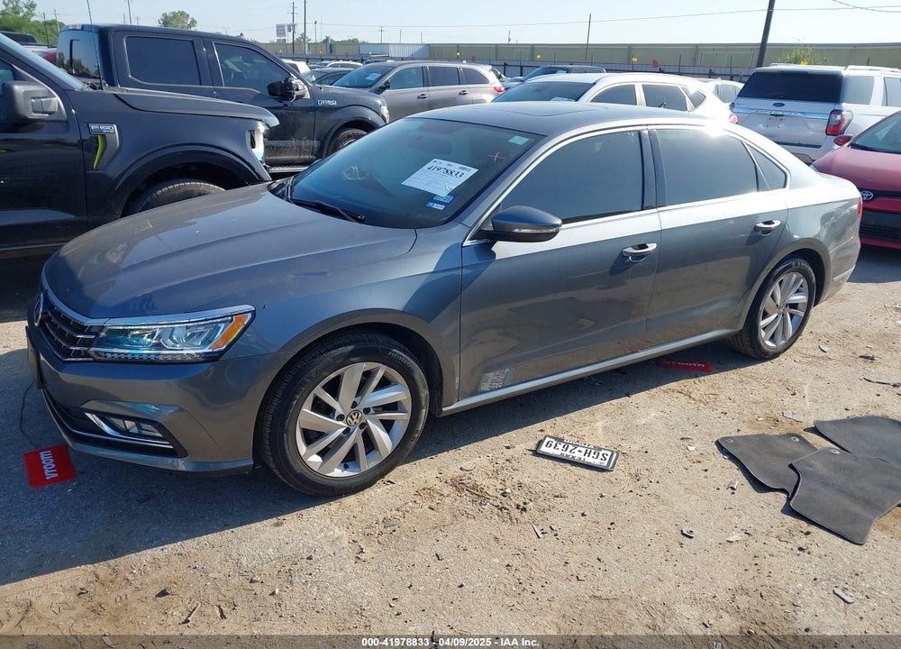 2018 VOLKSWAGEN PASSAT VIN: 1VWBA7A33JC021235