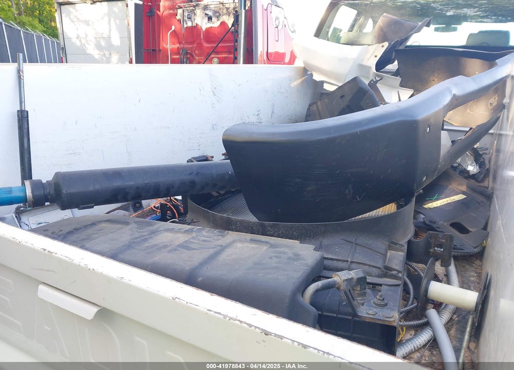 2022 CHEVROLET SILVERADO 4500HD 1WT VIN: 1HTKJPVK6NH772958