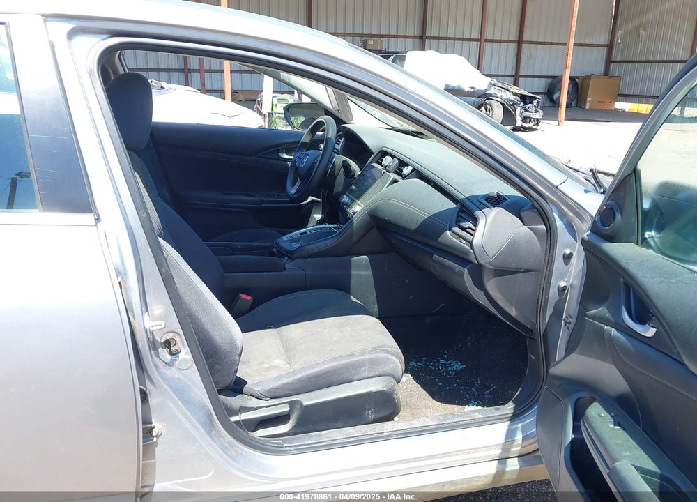 2019 HONDA INSIGHT EX VIN: 19XZE4F53KE002709