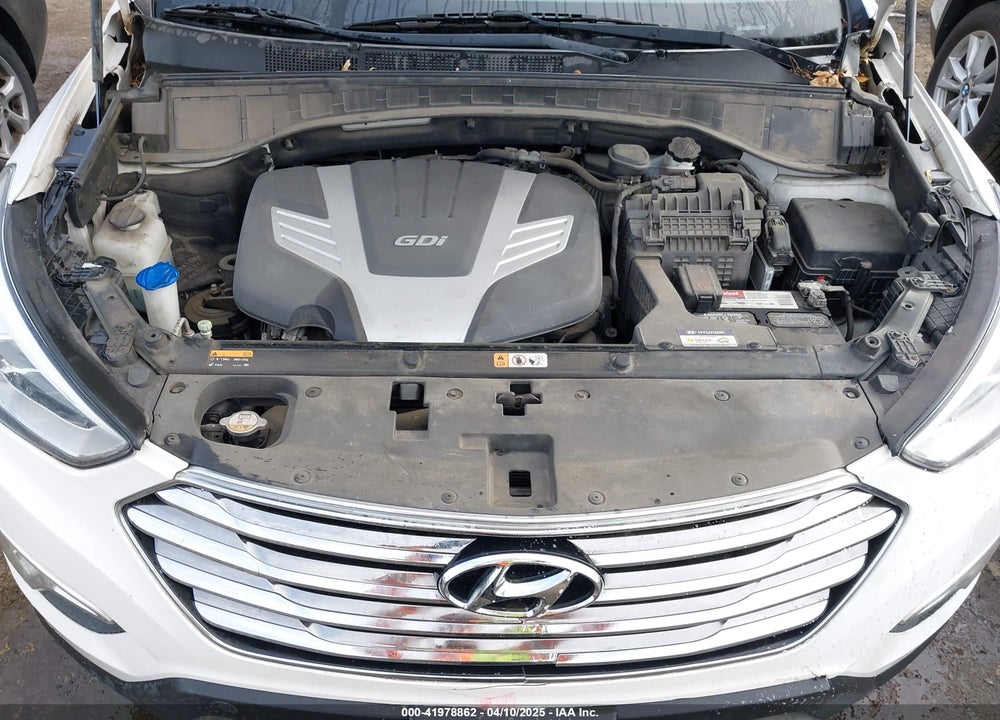 2014 HYUNDAI SANTA FE VIN: KM8SRDHF4EU082261