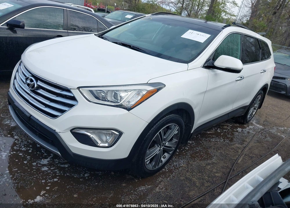 2014 HYUNDAI SANTA FE VIN: KM8SRDHF4EU082261