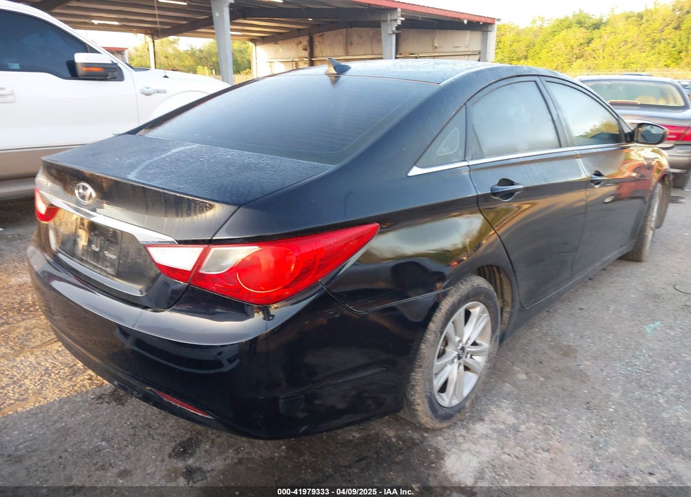 2013 HYUNDAI SONATA VIN: 5NPEB4AC0DH513953