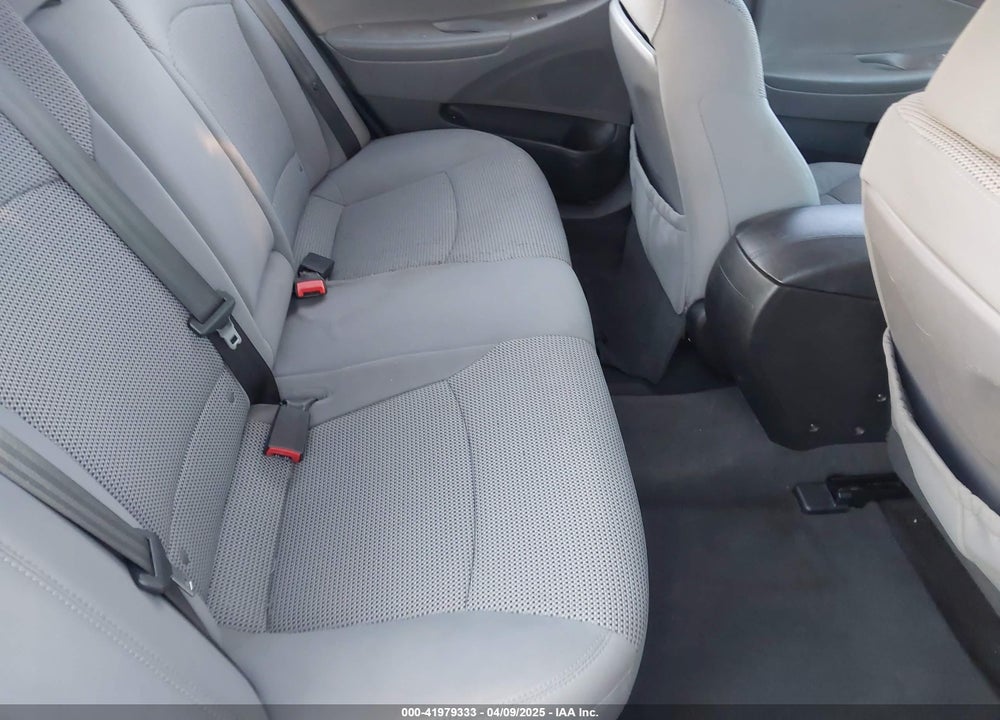 2013 HYUNDAI SONATA VIN: 5NPEB4AC0DH513953