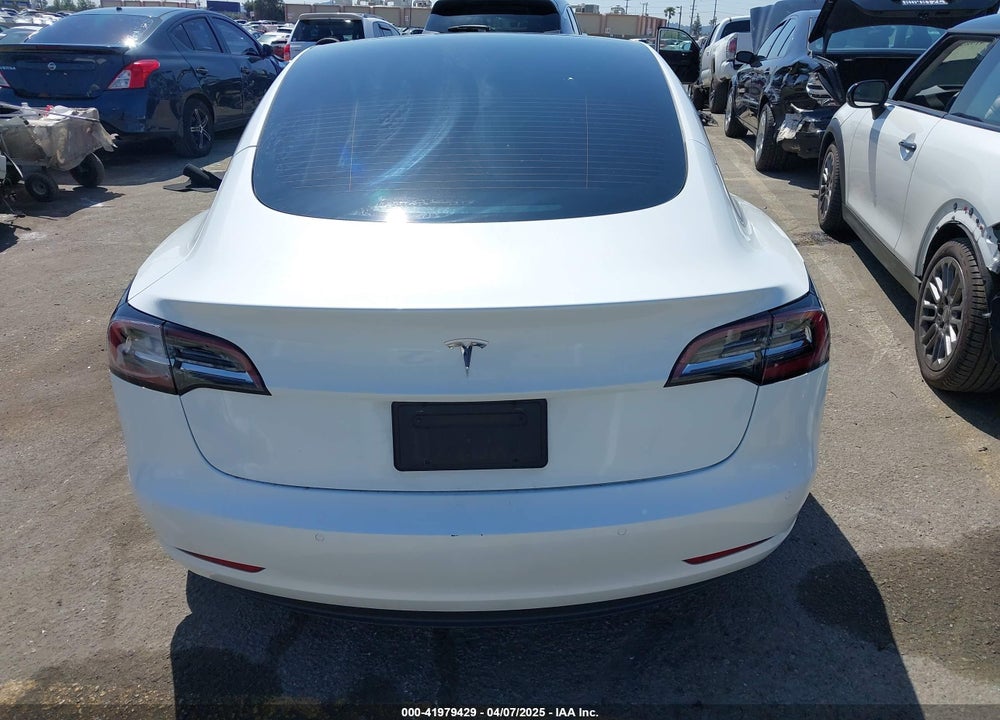 2022 TESLA MODEL 3 REAR-WHEEL DRIVE VIN: 5YJ3E1EA4NF114033