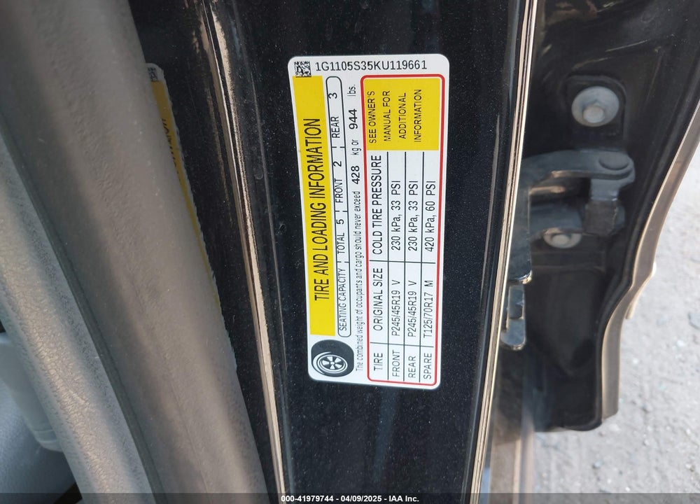 2019 CHEVROLET IMPALA VIN: 1G1105S35KU119661