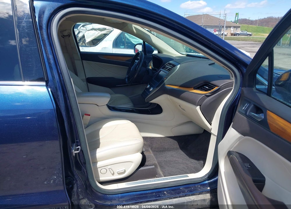 2015 LINCOLN MKC VIN: 5LMTJ2AH0FUJ45057