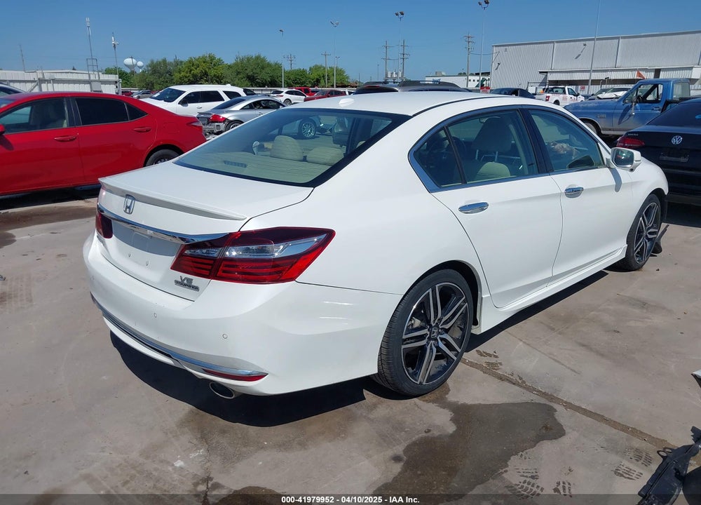 2017 HONDA ACCORD VIN: 1HGCR3F93HA040834
