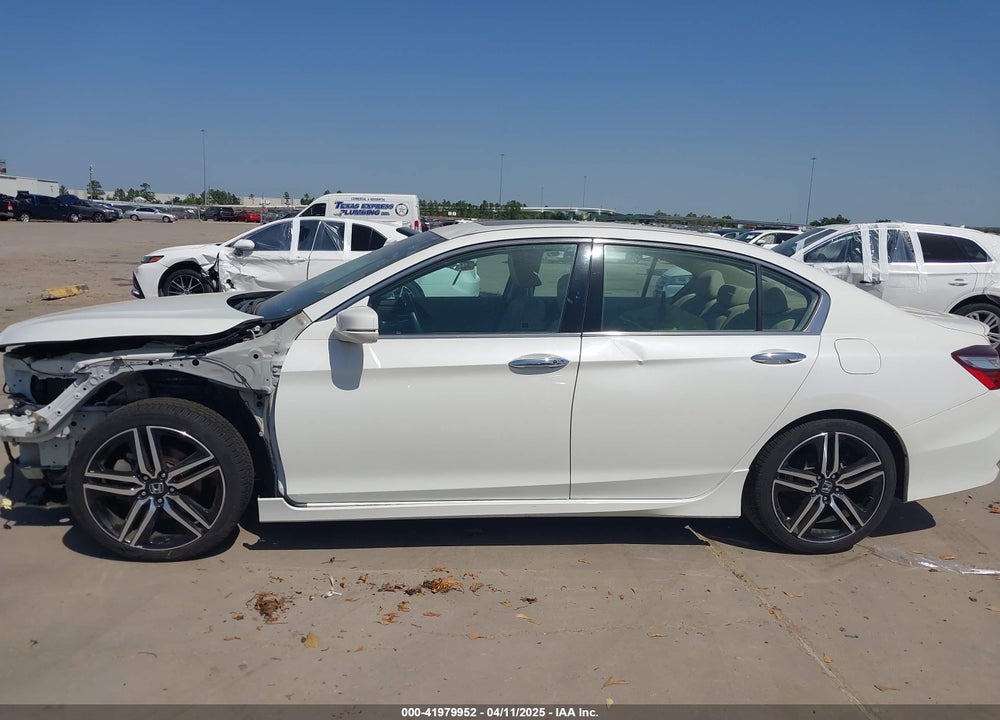 2017 HONDA ACCORD VIN: 1HGCR3F93HA040834