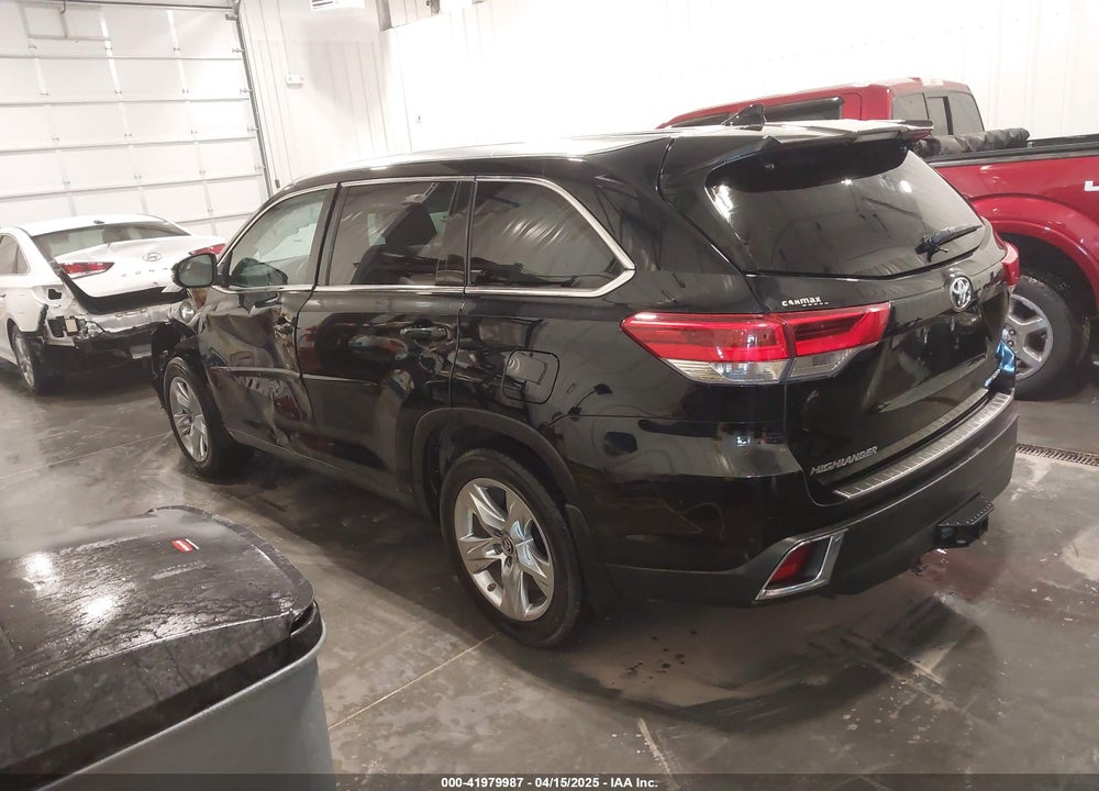 2019 TOYOTA HIGHLANDER LIMITED VIN: 5TDDZRFH1KS953891