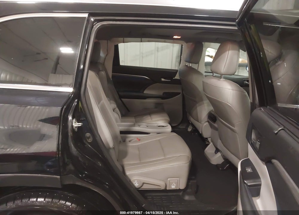 2019 TOYOTA HIGHLANDER LIMITED VIN: 5TDDZRFH1KS953891