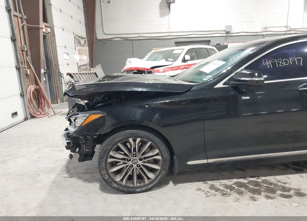 2015 HYUNDAI GENESIS VIN: KMHGN4JE8FU039756