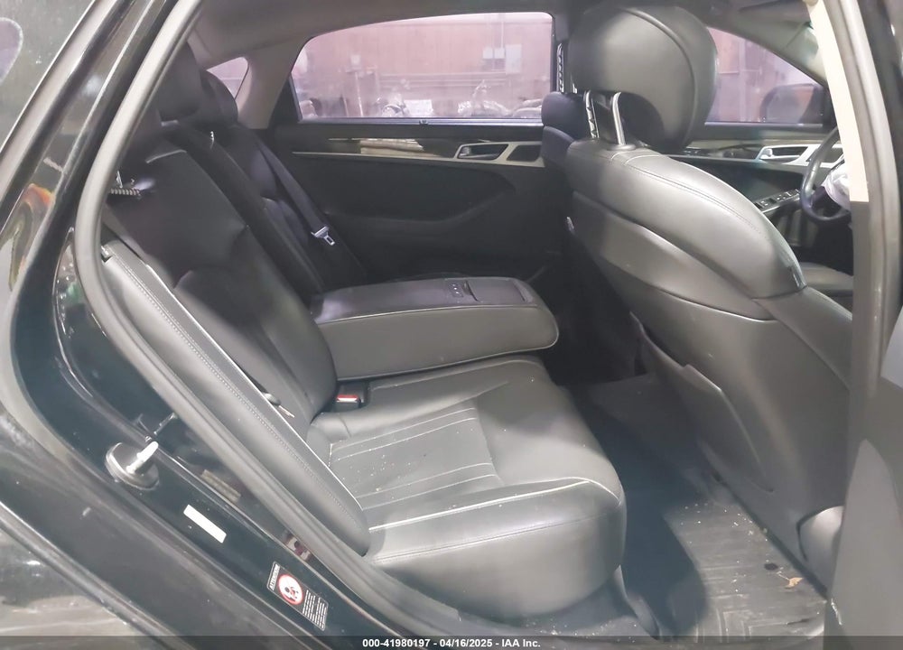 2015 HYUNDAI GENESIS VIN: KMHGN4JE8FU039756