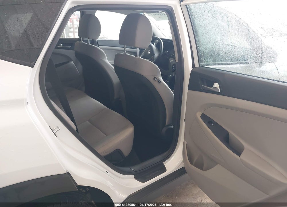 2019 HYUNDAI TUCSON VALUE VIN: KM8J3CA4XKU000836