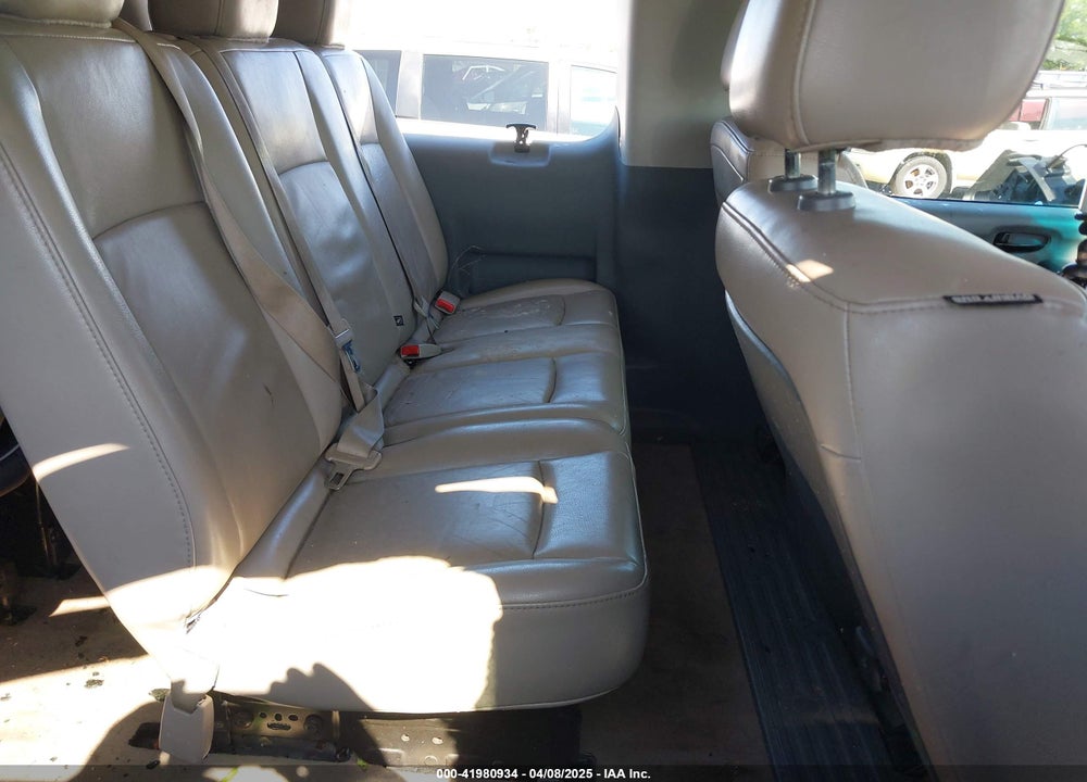 2018 NISSAN NV PASSENGER NV3500 HD SL V8 VIN: 5BZAF0AA1JN851478