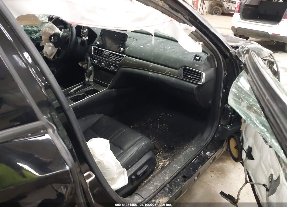 2019 HONDA ACCORD VIN: 1HGCV1F5XKA020875