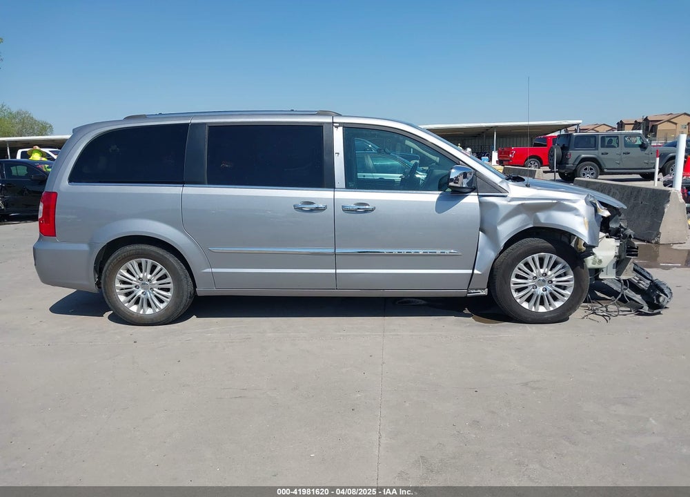 2015 CHRYSLER TOWN & COUNTRY LIMITED PLATINUM VIN: 2C4RC1GG6FR590954
