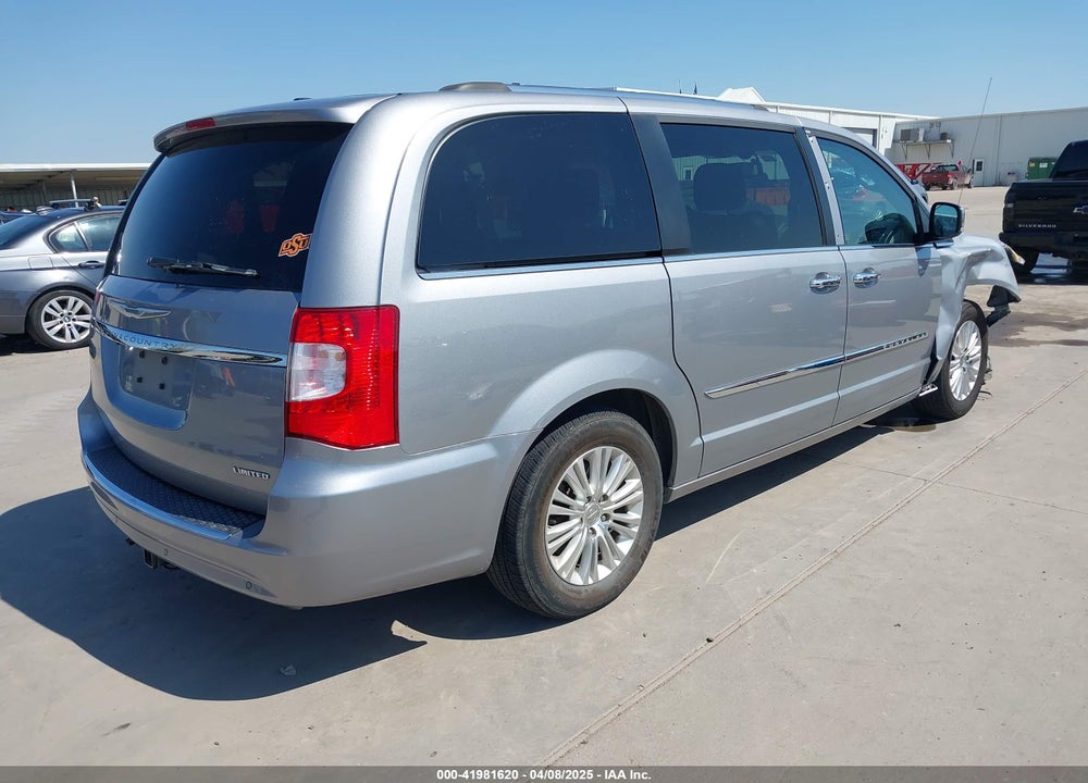 2015 CHRYSLER TOWN & COUNTRY LIMITED PLATINUM VIN: 2C4RC1GG6FR590954
