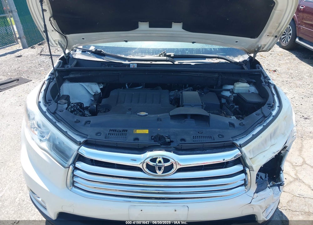 2015 TOYOTA HIGHLANDER VIN: 5TDDKRFH2FS078928