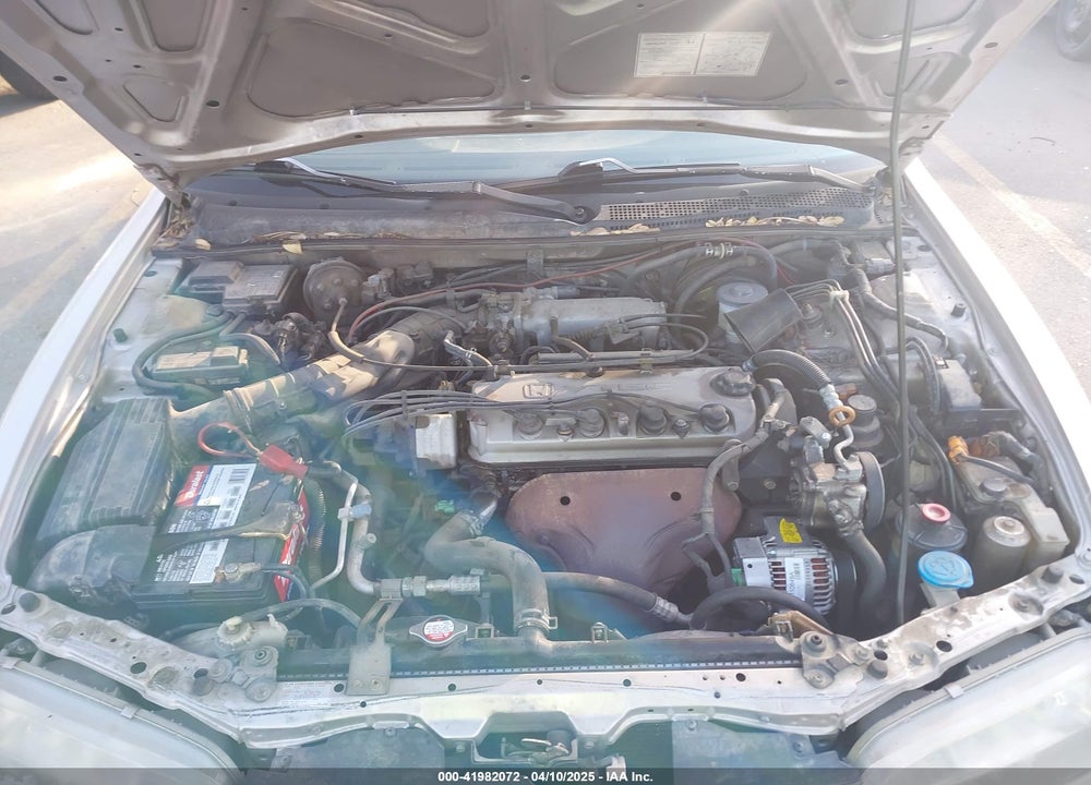 1997 HONDA ACCORD EX VIN: 1HGCD5660VA137355