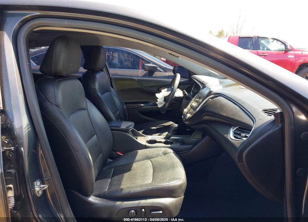 2018 CHEVROLET MALIBU VIN: 1G1ZD5ST0JF109646