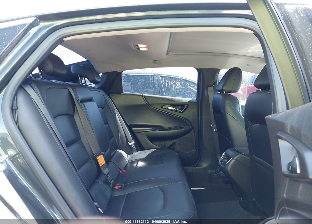 2018 CHEVROLET MALIBU VIN: 1G1ZD5ST0JF109646