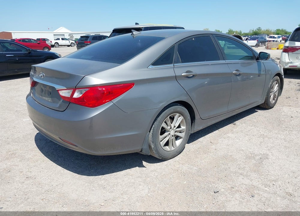 2013 HYUNDAI SONATA VIN: 5NPEB4AC6DH610199