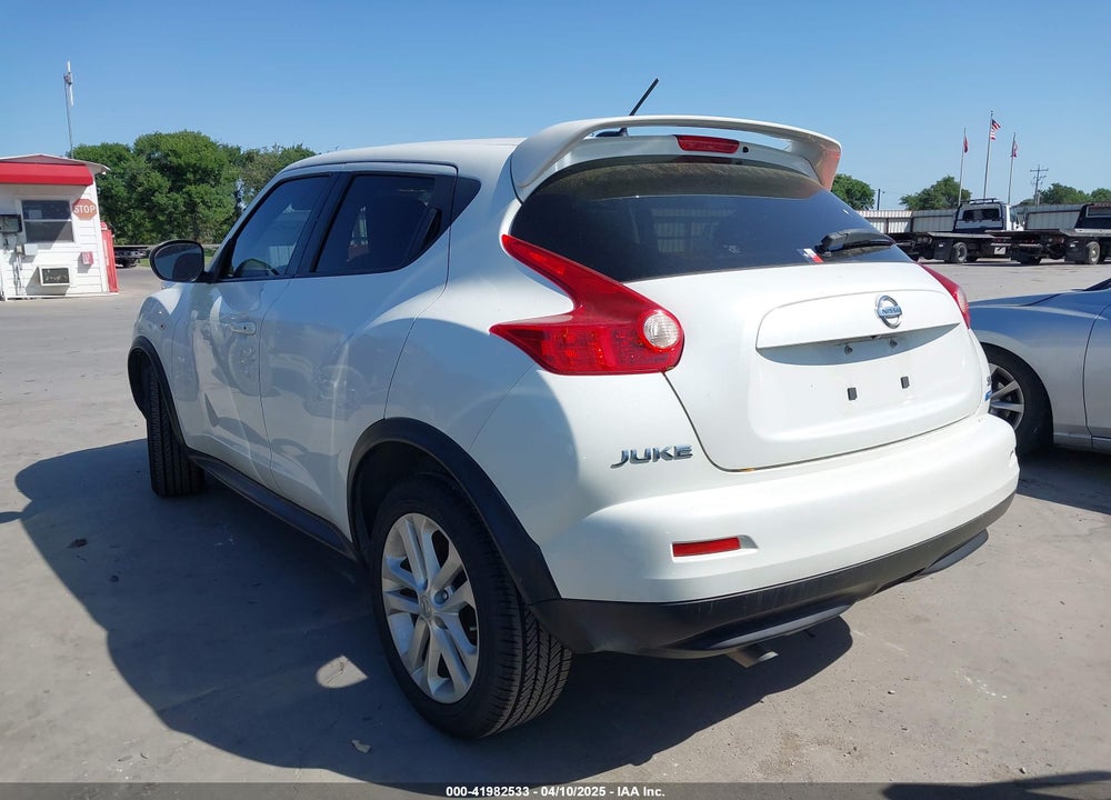 2014 NISSAN JUKE VIN: JN8AF5MR2ET360406