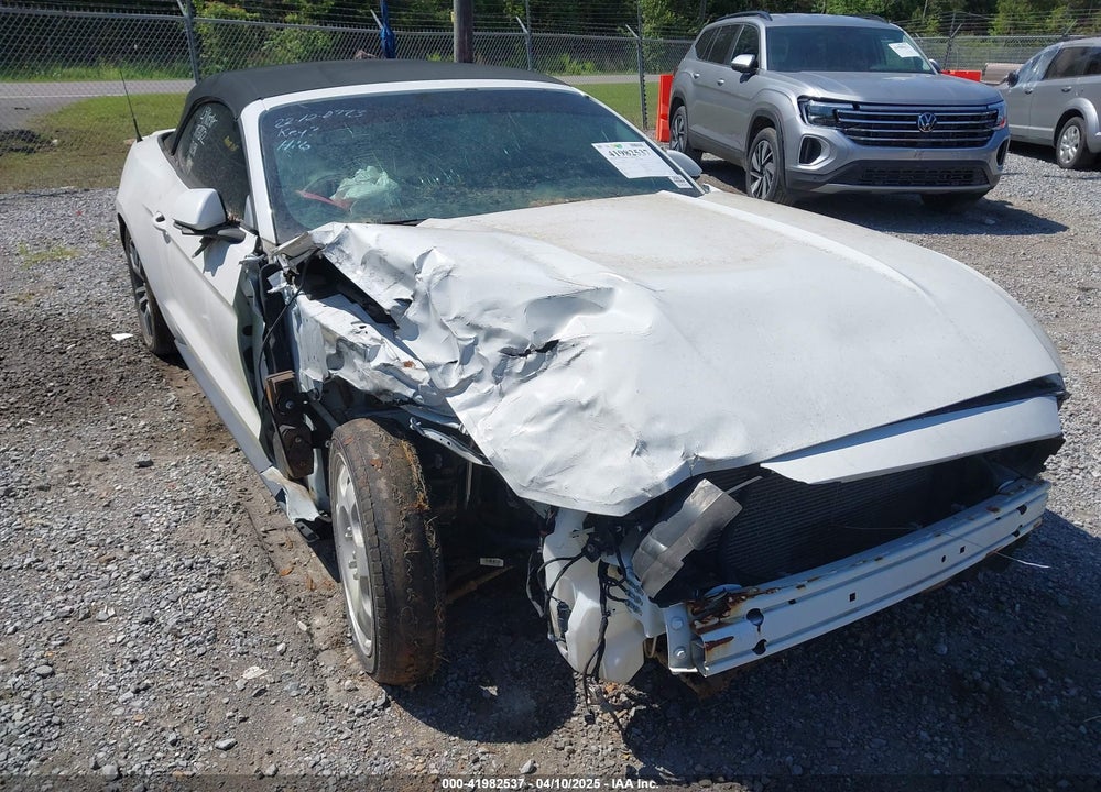 2015 FORD MUSTANG ECOBOOST PREMIUM VIN: 1FATP8UH6F5383872