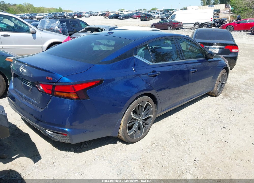 2024 NISSAN ALTIMA SR FWD VIN: 1N4BL4CV3RN314858