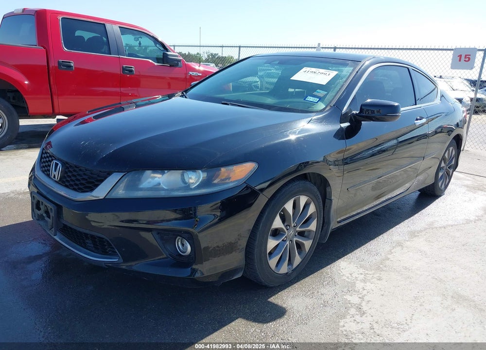2013 HONDA ACCORD EX-L VIN: 1HGCT1B82DA017106