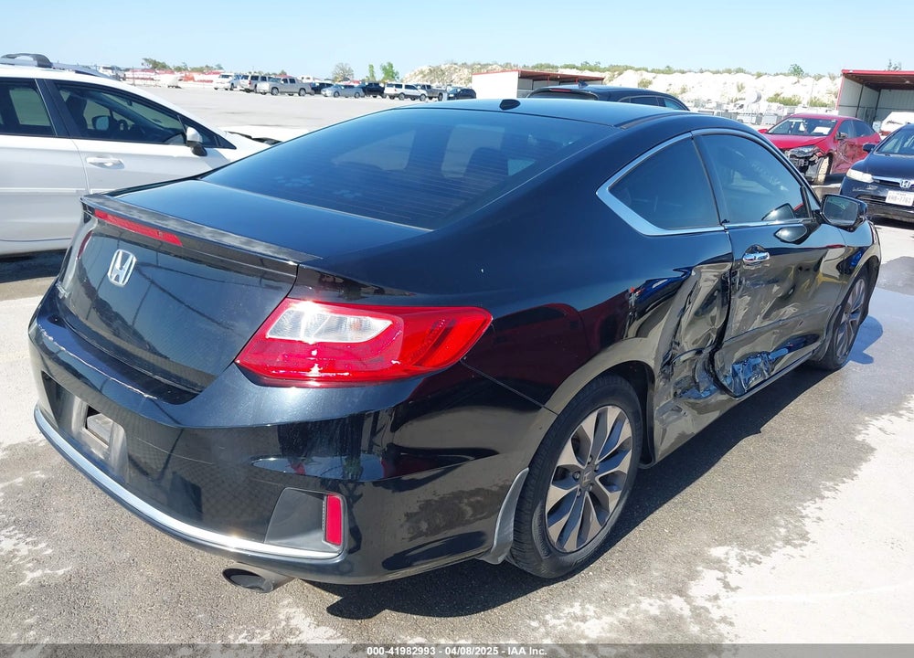 2013 HONDA ACCORD EX-L VIN: 1HGCT1B82DA017106