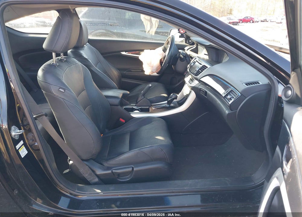 2013 HONDA ACCORD VIN: 1HGCT2B87DA008200