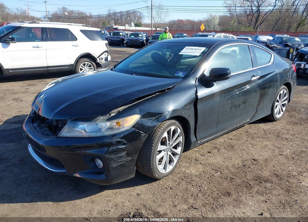 2013 HONDA ACCORD VIN: 1HGCT2B87DA008200