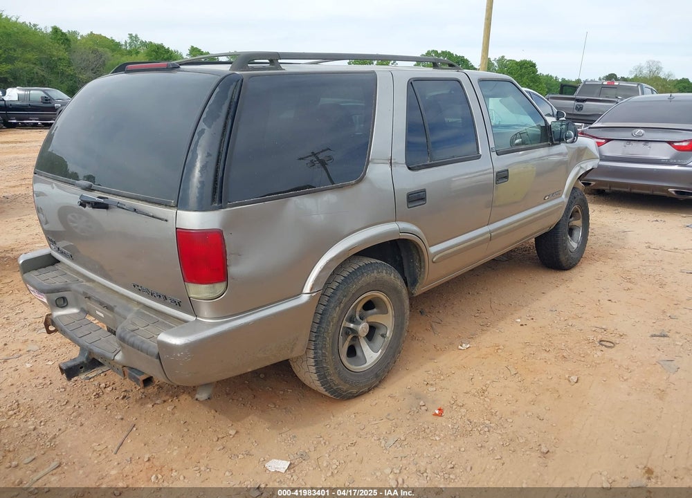 2003 CHEVROLET BLAZER VIN: 1GNCS13X43K102715