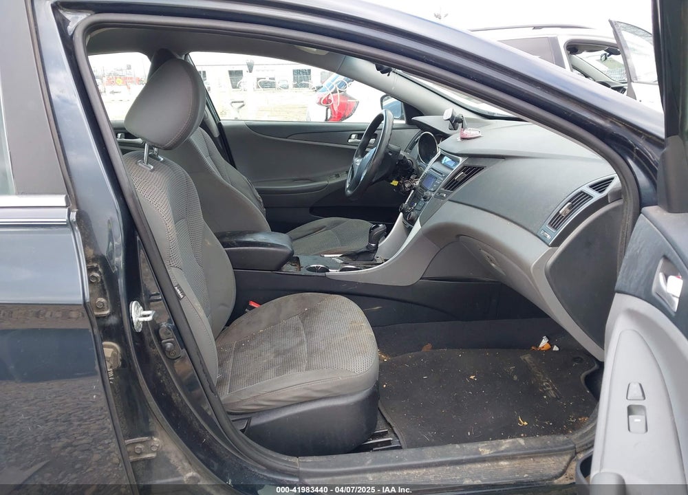 2012 HYUNDAI SONATA VIN: 5NPEB4AC2CH431236