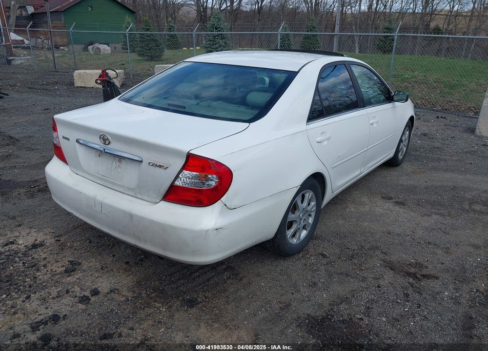 2004 TOYOTA CAMRY LE VIN: JTDBE32K140249889
