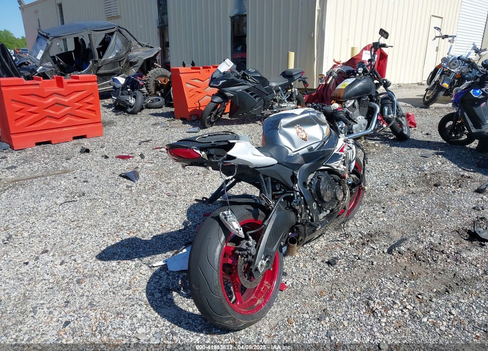 2018 SUZUKI GSX-R600 VIN: JS1GN7FA6J2100788