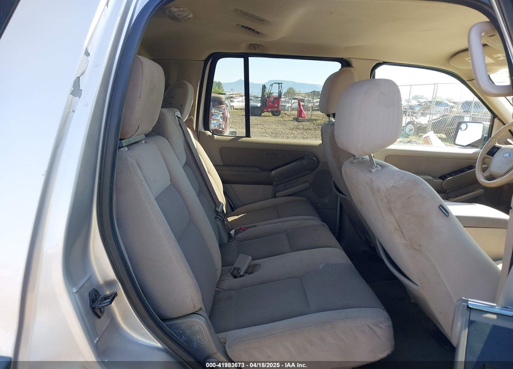 2006 FORD EXPLORER XLT VIN: 1FMEU63E66UA87405