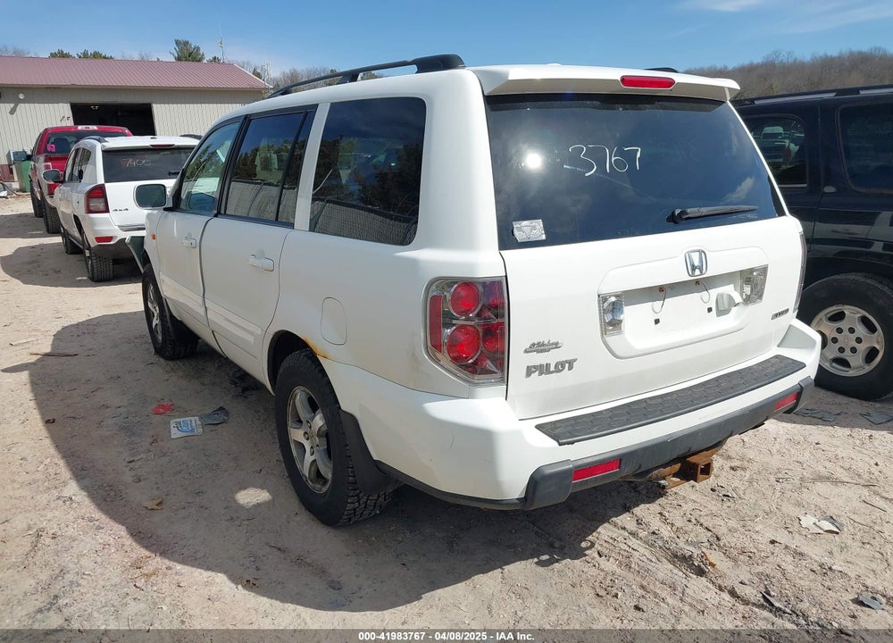 2008 HONDA PILOT VIN: 5FNYF18768B029752