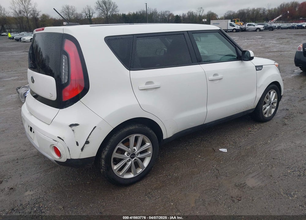 2018 KIA SOUL VIN: KNDJP3A58J7552575